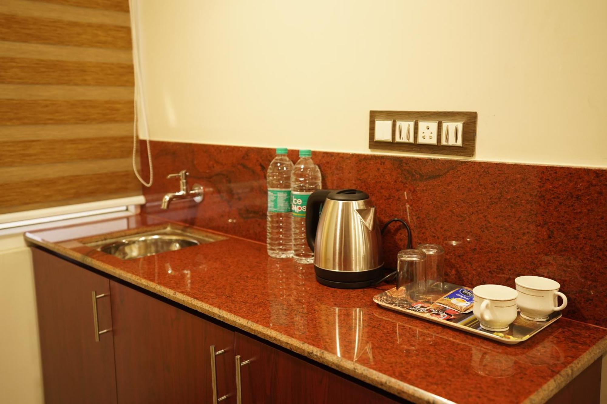 Hotel Newline Orchid Guruvāyūr Kültér fotó